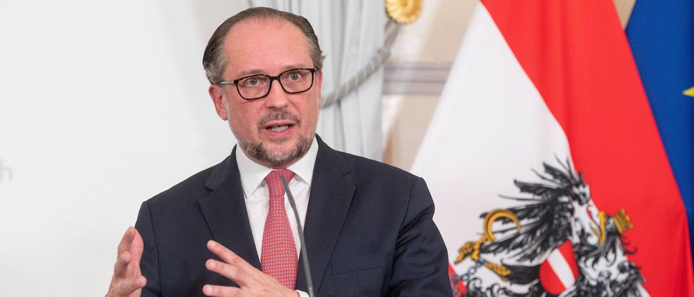 Der bisherige Außenminister Alexander Schallenberg wird geschäftsführend Kanzler.