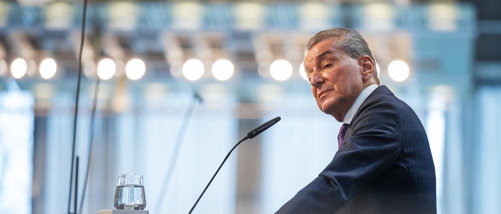 Michel Friedman spricht während der Parlamentarischen Gedenkstunde des Saarländischen Landtags zum Tag des Gedenkens an die Opfer des Nationalsozialmus.