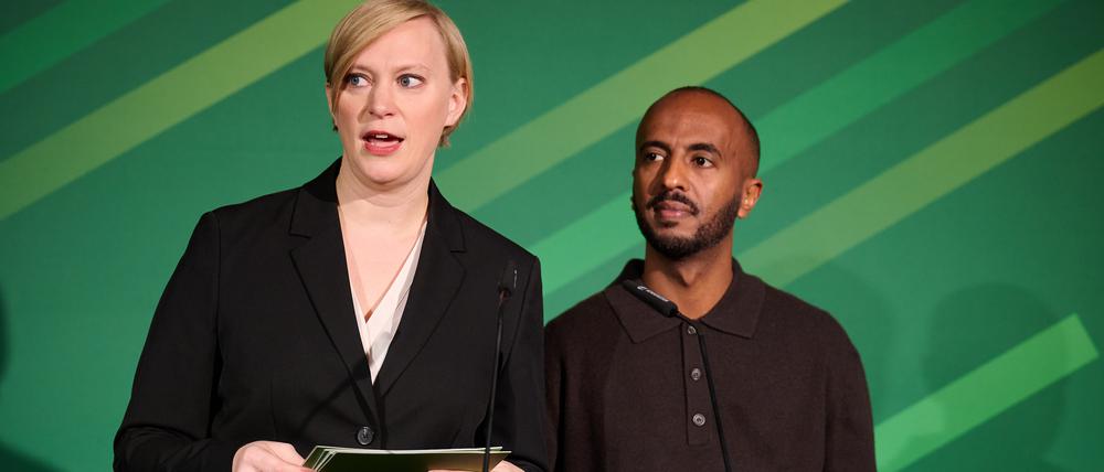 Die beiden Landesvorsitzenden der Grünen, Nina Stahr und Philmon Ghirmai.