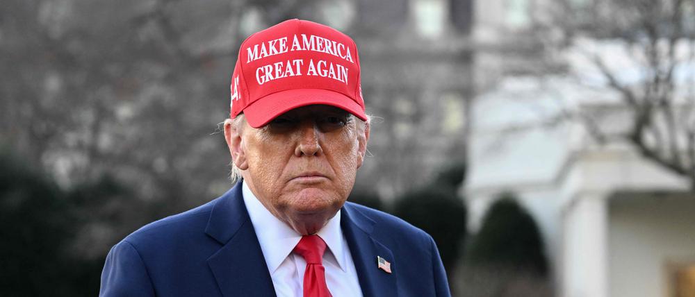 Die wahre Macht hinter Trump – Wer jetzt die Fäden zieht... “Project 2025” sieht die Zerstörung des administrativen Staates vor