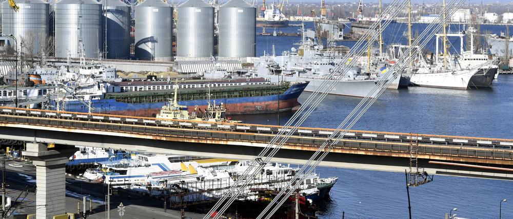 Eine russische Rakete hat den Hafen von Odessa getroffen. (Archivbild)