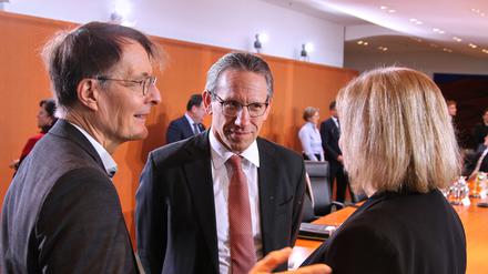 Bundesminister für Gesundheit Karl Lauterbach, SPD, Bundesminister der Finanzen Jörg Kukies, SPD, Bundesministerin des Innern und für Heimat Nancy Faeser, SPD, im Januar 2025