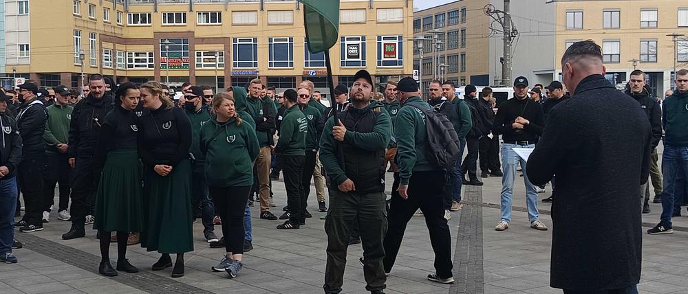 Unter dem Motto „Unsere Alternative heißt Revolution!“ war die Veranstaltung angemeldet worden.