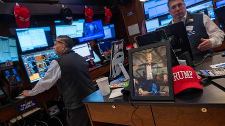 Börsenhändler in der New York Stock Exchange (NYSE) am Ostermontag.