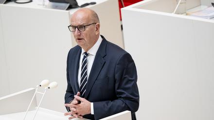 Dietmar Woidke in Brandenburger Landtag.