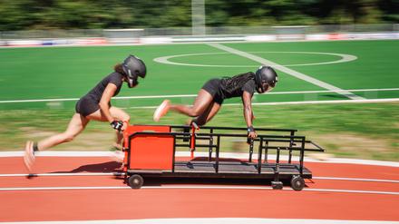 So synchron wie möglich. In Hachenburg trainierten Simidele Adeagbo und Kewe King viel am Anschub.