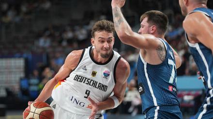 Franz Wagner (l.) setzte gegen Slowenien und Superstar Luka Dončić auf Wucht.