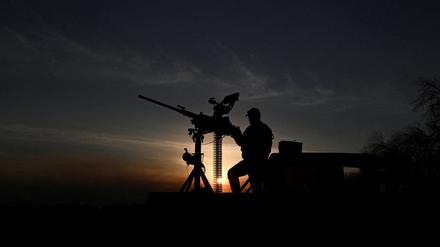 Seit mehr als dreieinhalb Jahren verteidigt sich die Ukraine gegen eine russische Vollinvasion. Viele befürchten: Russland könnte nach einem möglichen Kriegsende erneut angreifen.