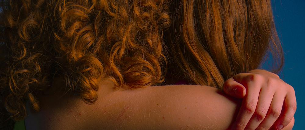 Maria Popov plädiert für weniger Sex und mehr Intimität: ein ganzheitliches Konzept von Berühren, Küssen und emotionaler Nähe.