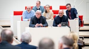 Die BSW-Abgeordneten Christian Dorst (l-r), Falk Peschel, Gunnar Lehmann, Jenny Meyer, Niels-Olaf Lüders und Andreas Kutsche.
