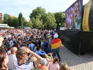 Fußball-WM 2018 (Klaer)Public viewing Luisenplatz Potsdam (Deutschland - Mexico)