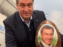 Skurrile Aktion des CSU-Chefs: Söder postet Video von „Mega-Osterei“ mit seinem Gesicht