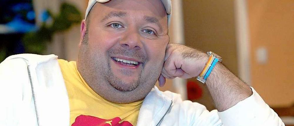 Schauspieler und Entertainer Dirk Bach ist im Alter von nur 51 Jahren, am 1. Oktober 2012 überraschend verstorben.
