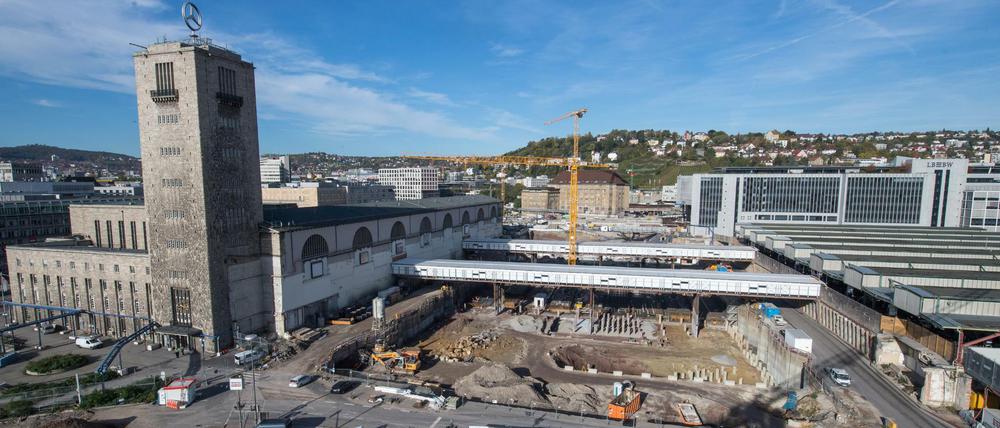 Blick auf die Baustelle des Bauprojekts für den neuen Hauptbahnhof Stuttgart 21. Das Vorhaben wird deutlich teurer und später fertig als geplant.