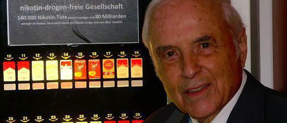 Im Januar 2018 wies Ludger Schiffler durch Plakatierung des Zigarettenautomaten im Bundestag auf die seiner Meinung nach ungesetzliche Anbringung hin.