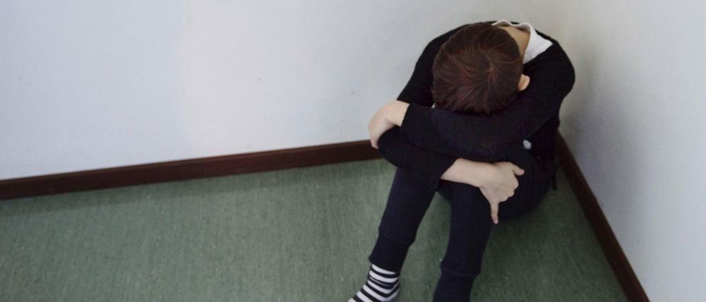 Ein ausgegrenztes Kind. (Symbolfoto)