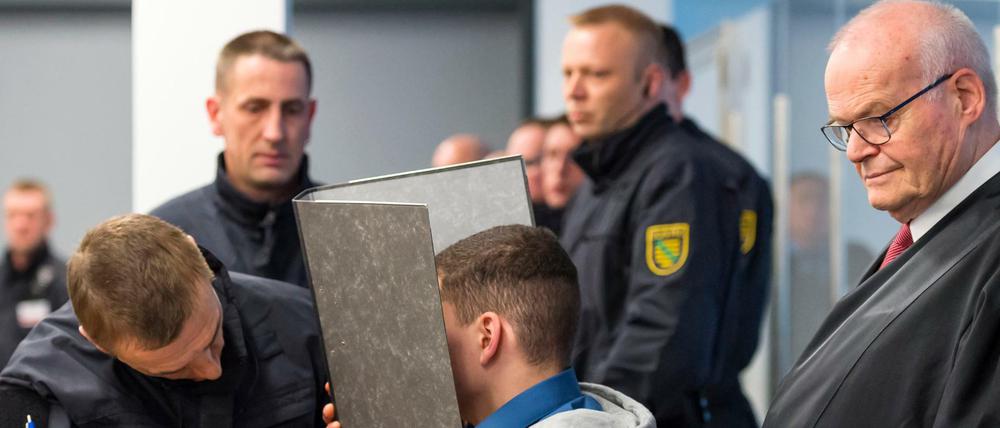 Im März 2018 verurteilte das Oberlandesgericht Dresden acht Angeklagte der "Gruppe Freital" zu Strafen zwischen vier und zehn Jahren Haft.