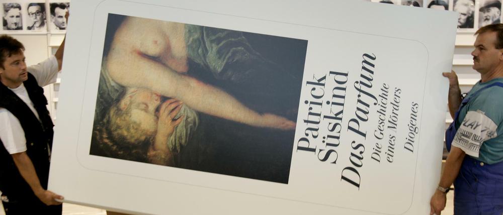 Szene auf der Frankfurter Buchmesse. Patrick Süskind lässt sich ungern fotografieren.