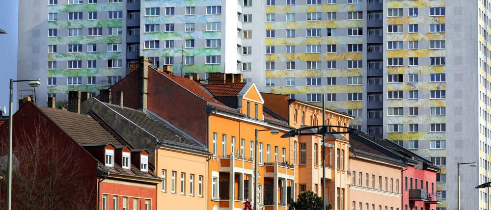 Historischer und moderner Wohnraum an der Straße Alt-Friedrichsfelde in Lichtenberg.