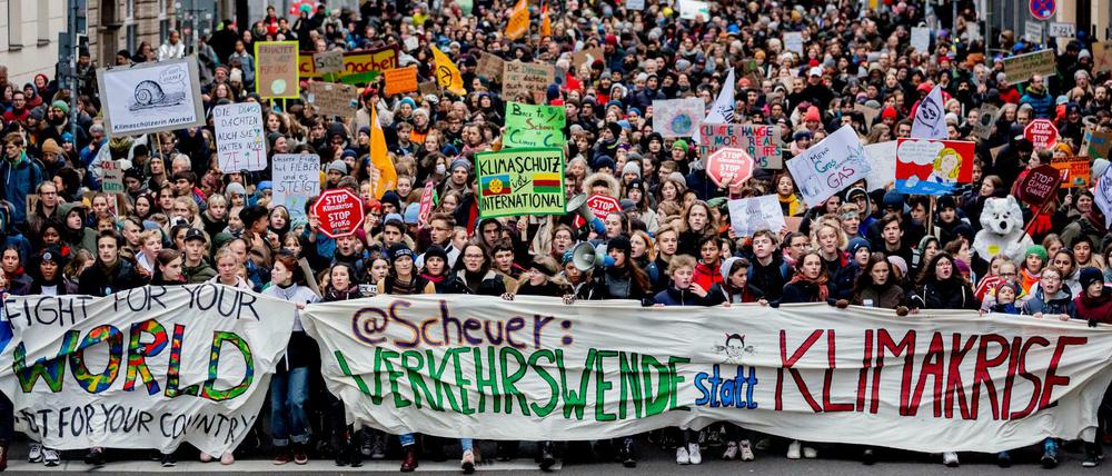 Zuletzt gingen tausende Schüler in Berlin für mehr Klimaschutz auf die Straßen.