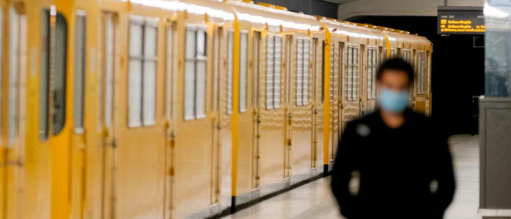 So leer ist es inzwischen nur noch selten auf den Bahnsteigen der Berliner U-Bahn.