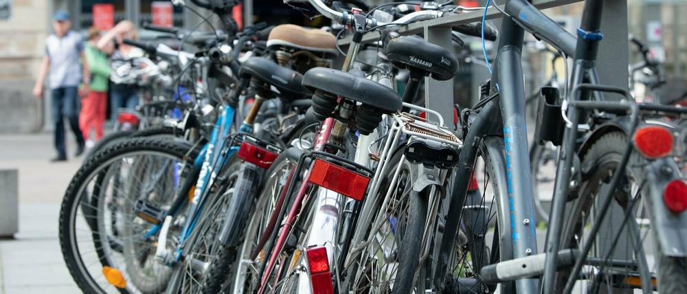 Laut ADFC sei der Senat mit dem gesetzlich vorgeschriebenen Radverkehrsplan „deutlich und rechtswidrig“ in Verzug.