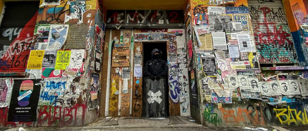 Zutritt untersagt? Das Haus Rigaer Straße 94 ist seit Jahrzehnten in der Hand linksautonomer Bewohner.