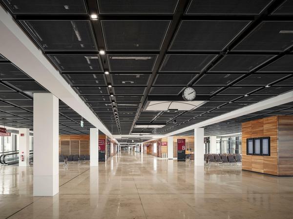 Im unteren Bereich sind die Gates.