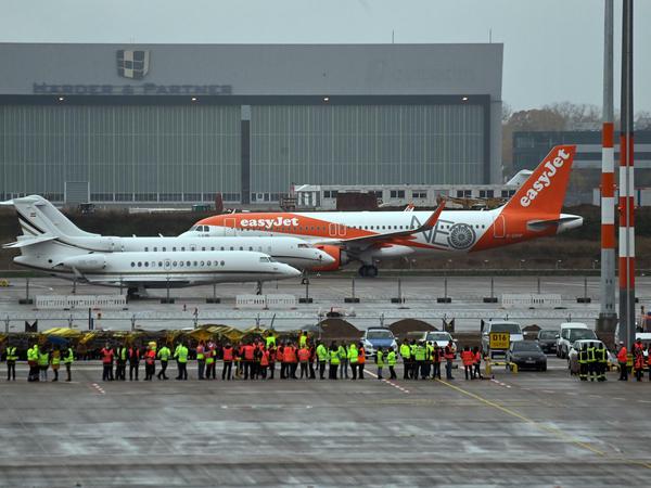 Ein Flieger von Easyjet war die erste Maschine, die auf dem BER landete.