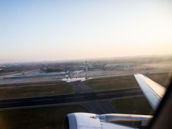 Ein letzter Blick auf TXL: Der Start von Bord des Airbus.