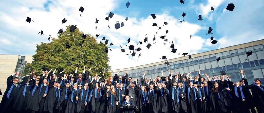 Die besten der Besten. Hochschulabsolventen sollen Herausragendes leisten – und sich von ihren Konkurrenten abheben.