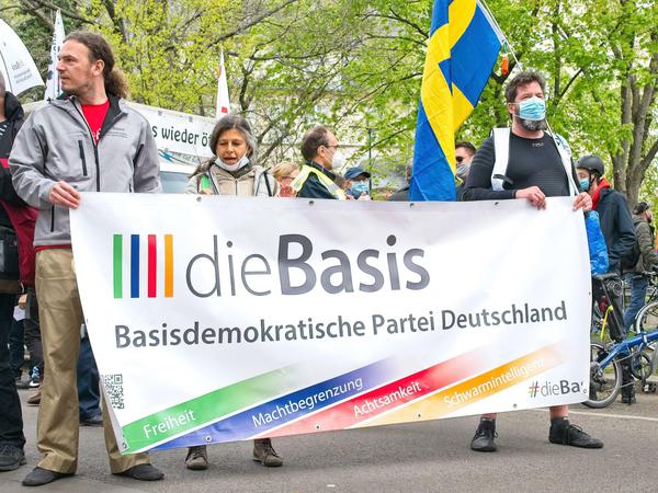 Anhänger der neuen Partei. 15.000 Mitglieder hat sie nach eigenen Angaben bereits.