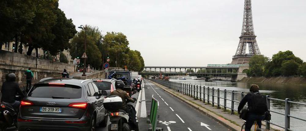 Bald werden sich die Radfahrer in der Pariser Innenstadt die Straßen nicht mehr mit Autos teilen müssen.