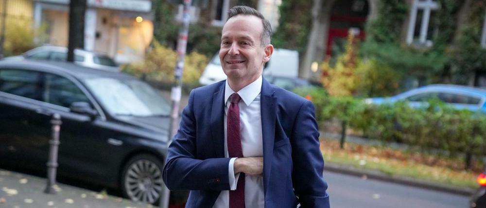 Kommt lieber mit der U-Bahn: Volker Wissing, designierter Verkehrsminister, lässt den Fahrdienst auch mal stehen.