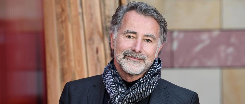 Wolfgang Merkel ist ein Politikwissenschaftler, der die Kontroverse nicht scheut und sich mit starken Thesen immer wieder in die politische Debatte einmischt.