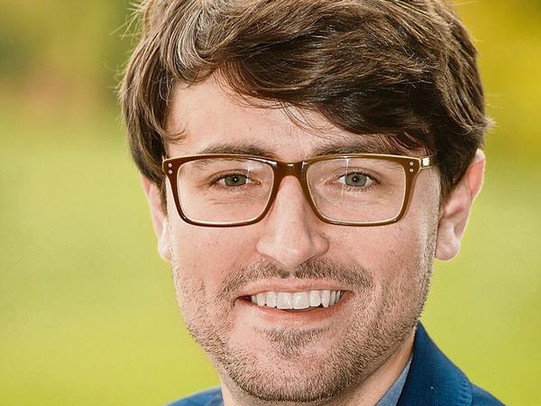 Ein Porträtfoto von Julius-David Friedrich.