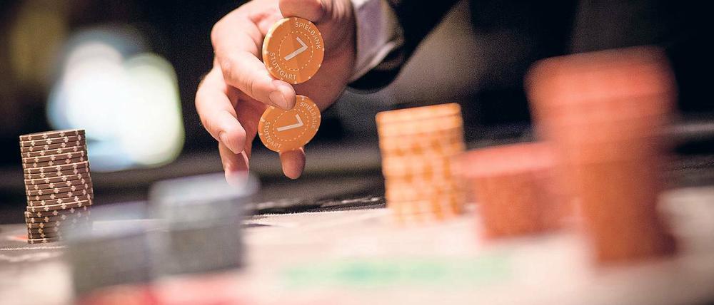 Verzockt? Die Potsdamer Spielbank ist eine von nur noch zwei Spielbanken in Ostdeutschland – Berlin nicht mitgerechnet –, in der klassische Spiele wie Roulette und Black Jack angeboten werden. Nach Jahren des Besucher- und Einnahmerückgangs hoffen die Betreiber, die Talsohle durchschritten zu haben.