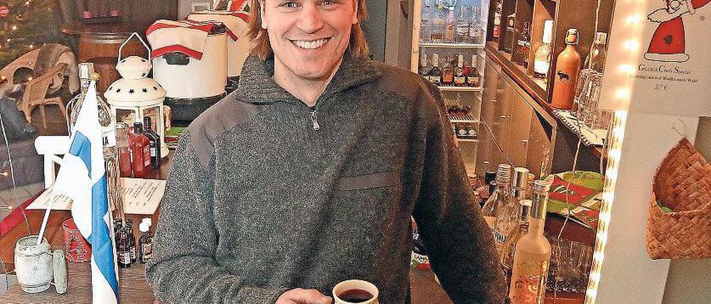 Von Saunabierkrug bis Whiskey. Jani Laaksonen betreibt seit einem guten Jahr sein Geschäft für finnische Spezialitäten in der Lindenstraße. Natürlich gibt es dort auch seinen beliebten Glühwein.