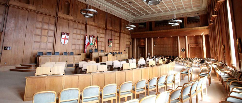 Sitzungen der BVV dauern oft bis spät in die Nacht.