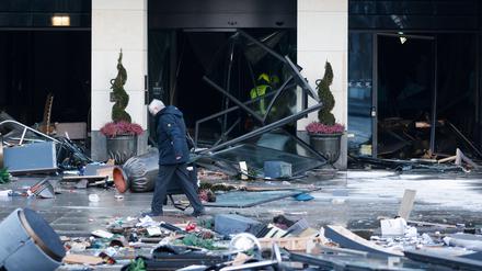 Der Aquadom in der Nähe des Alexanderplatzes ist zerstört worden.