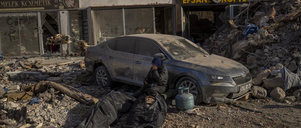 Auch nach zehn Tagen sind die Bergungsarbeiten in der Türkei noch nicht vollendet.