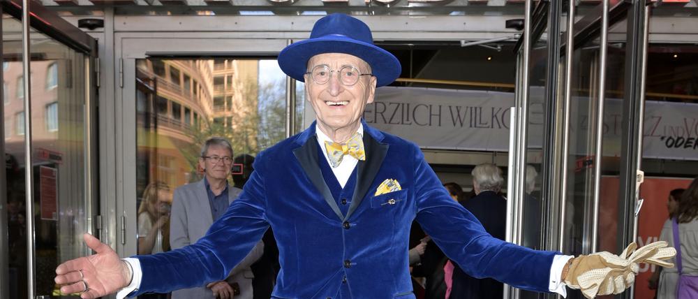 Günther Krabbenhöft bei der Premiere des Theaterstücks 'Stolz und Vorurteil *oder so' in der Komödie am Kurfürstendamm im Theater am Potsdamer Platz. Berlin, 23.04.2023