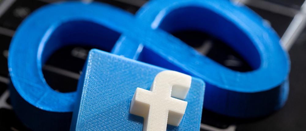 Das Facebook- und das Meta-Logo.