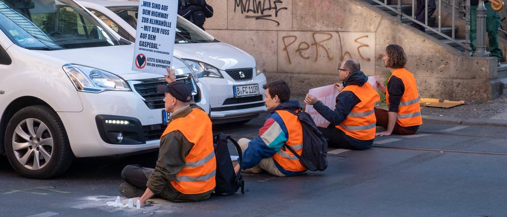 Klimaaktivisten blockierte im April und Mai 241 Mal die Straßen Berlins.