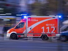 Rettungswagen von Menschenmenge gestoppt: Berliner Polizei verschwieg den Vorfall