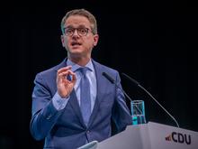 „Heimunterbringung in schweren Fällen“: CDU-Generalsekretär Linnemann fordert Debatte über Strafmündigkeit 