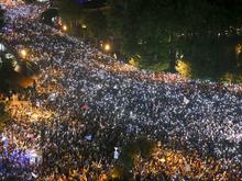 Nach Veto der Präsidentin: Erneut Massenproteste gegen umstrittenes Gesetz in Georgien