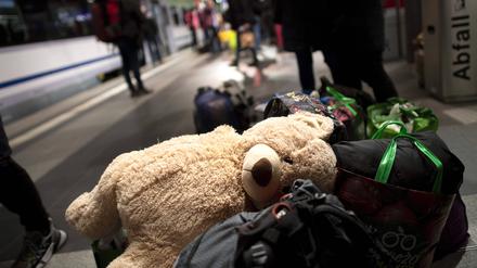 Berlin ist eine der ersten Anlaufstellen für Geflüchtete aus der Ukraine. Auch für jene, die minderjährig sind und alleine reisen.