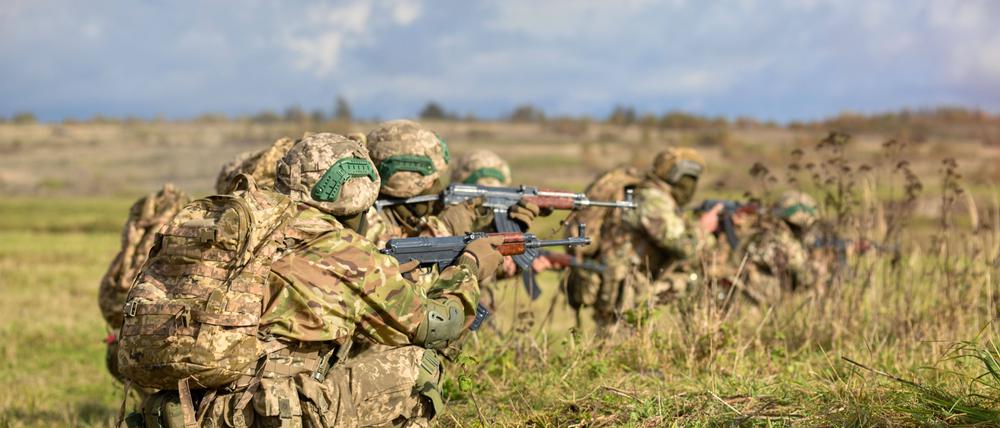 Tag der Medien im Truppenübungsplatz Libava, Tschechische Republik, wo mehrere hundert ukrainische Soldaten trainieren.