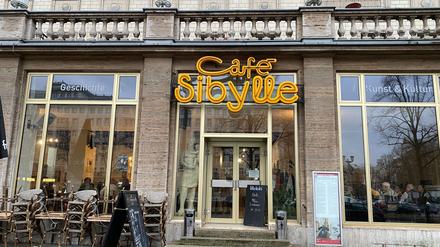 Das „Café Sibylle“ auf der Karl-Marx-Allee. 